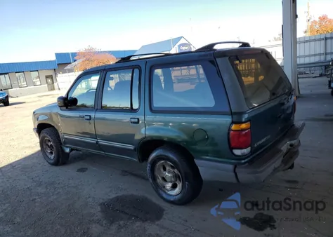 1997 Ford Explorer z USA, uszkodzony, nr VIN 1FMDU35P5VUA67640